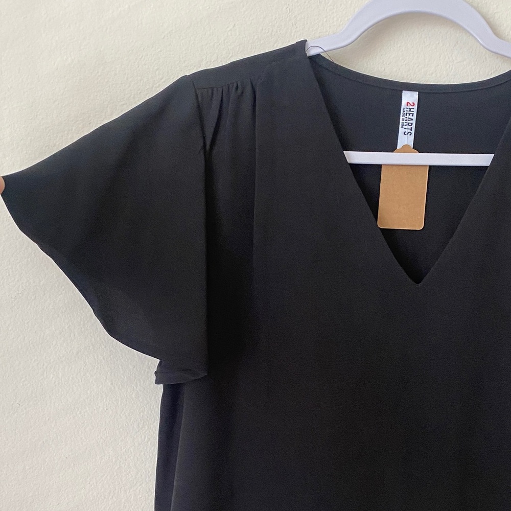 Chic Black V-Neck Women's Blouse - Picture 5 of 7
